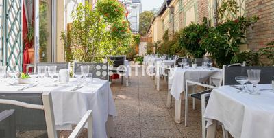 Immeuble - 3 040 m² - 43 pièces