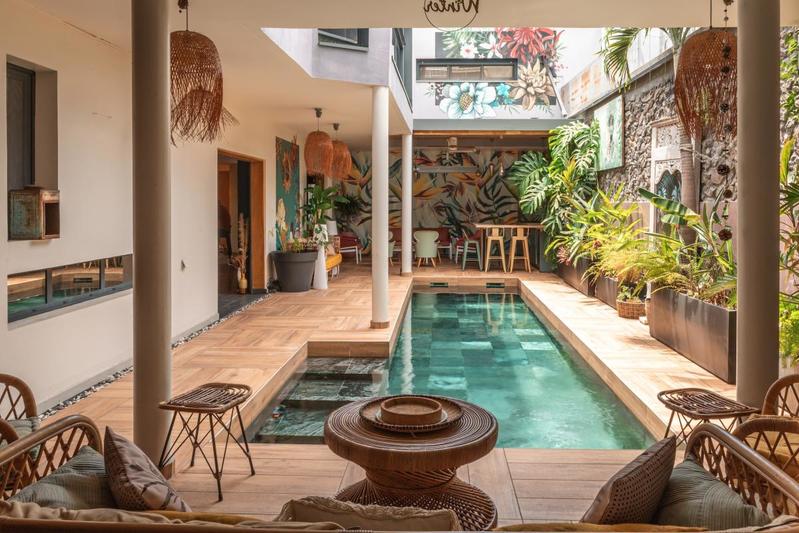 Maison d'architecte - 300 m² - 7 pièces