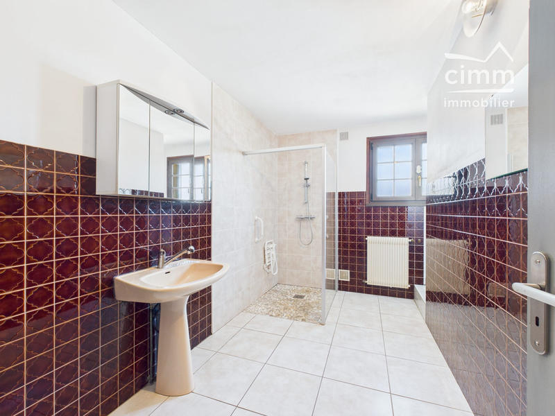 Maison - 184 m² - 6 pièces