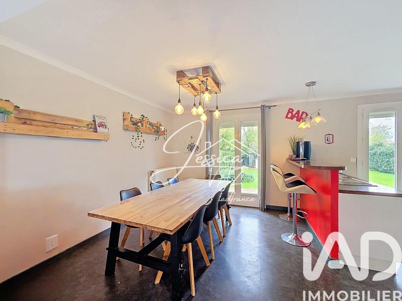 Maison - 126 m² - 8 pièces
