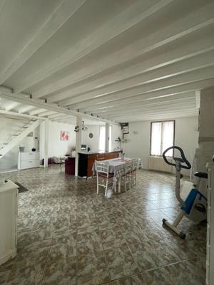 Maison de village - 75 m² - 4 pièces