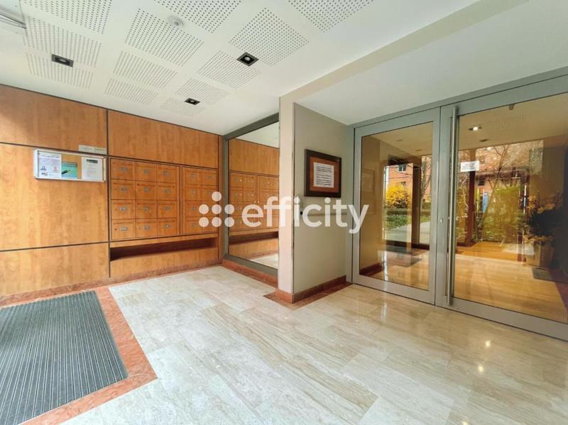 Appartement - 179 m² - 7 pièces