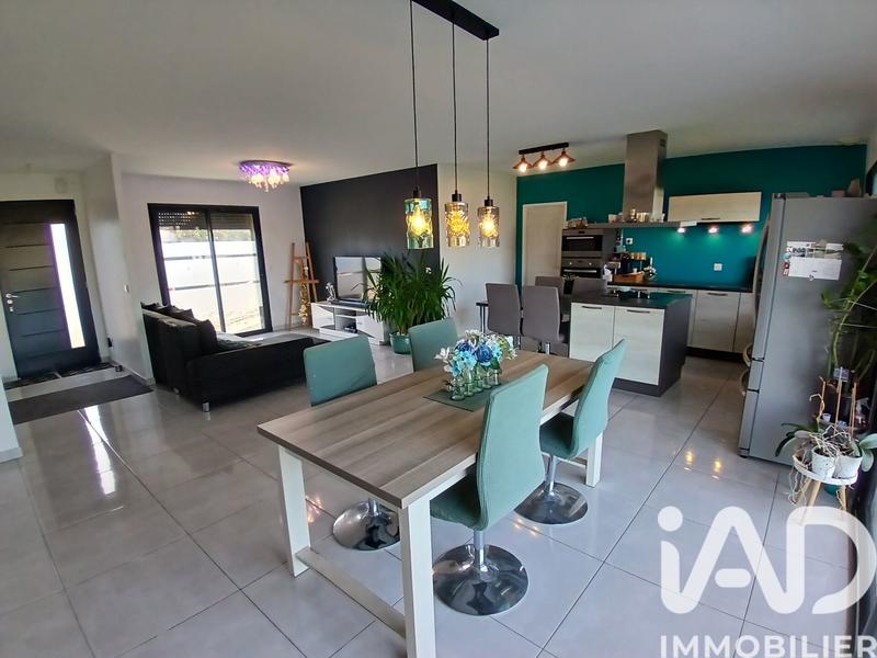 Maison - 116 m² - 6 pièces