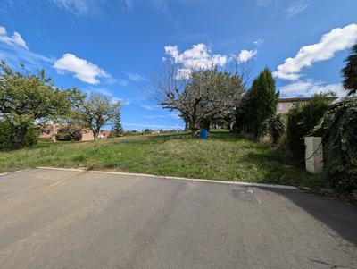 Terrain constructible - 767 m²