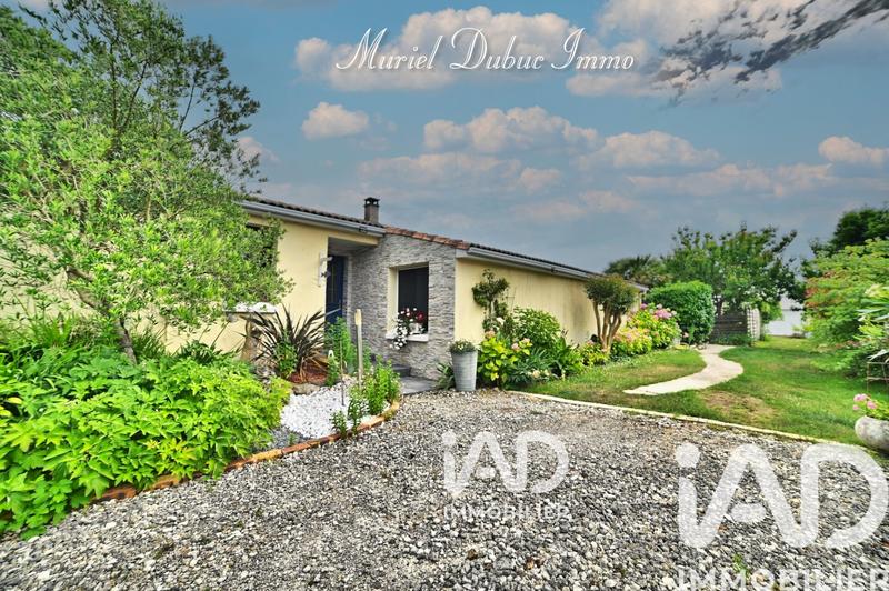 Maison - 239 m² - 8 pièces