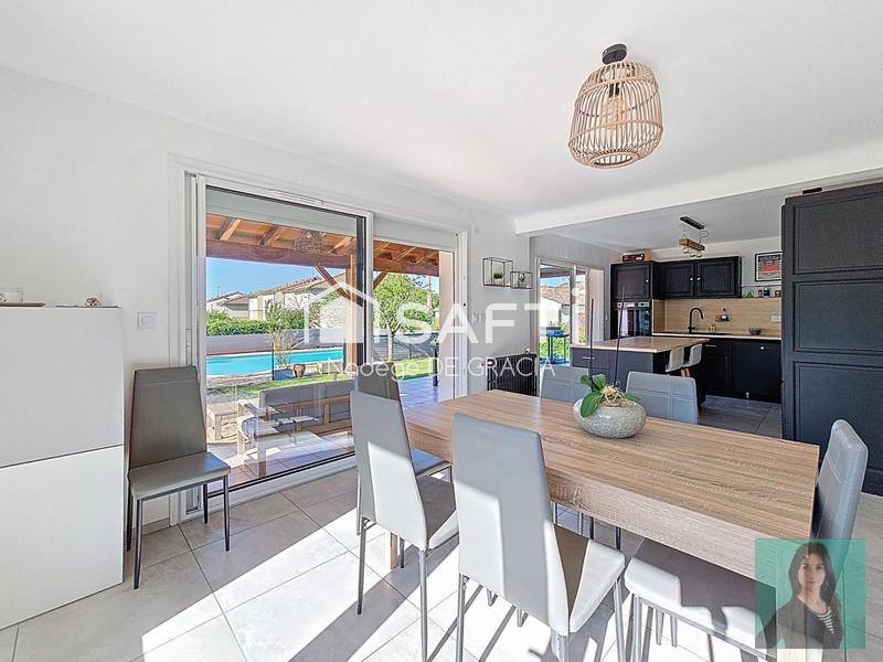 Maison - 211 m² - 7 pièces