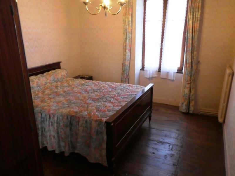 Maison en pierre - 142 m² - 8 pièces