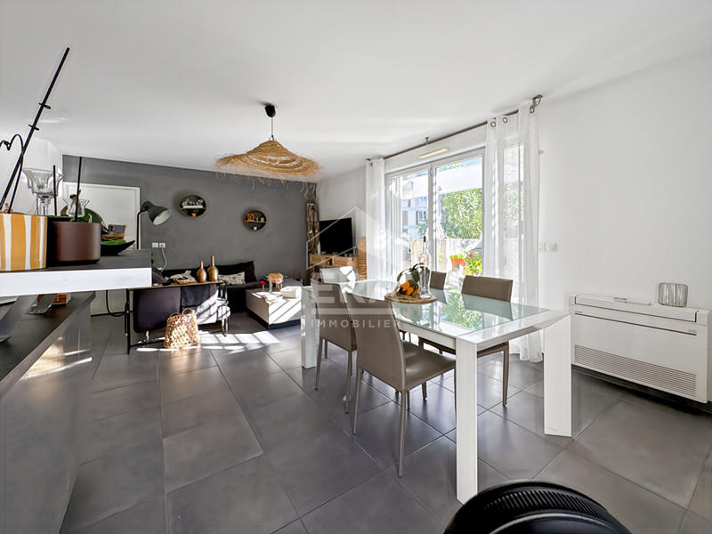 Appartement - 88 m² - 4 pièces