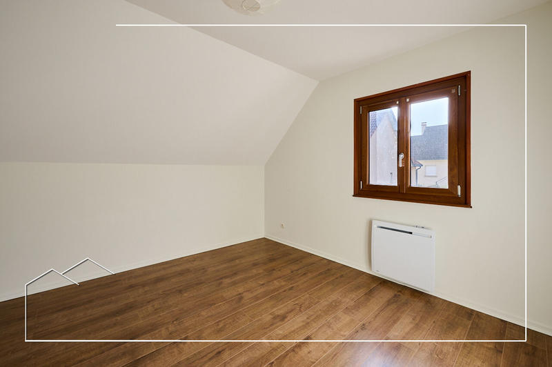 Maison - 99 m² - 4 pièces