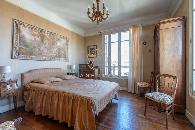 Maison - 162 m² - 7 pièces