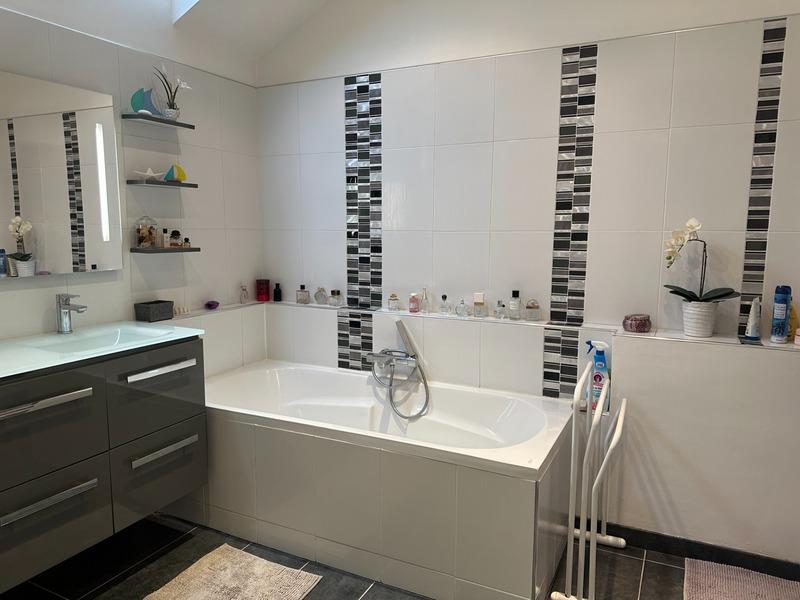 Maison - 143 m² - 5 pièces