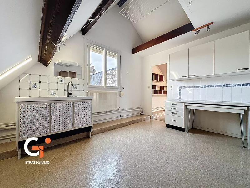 Appartement - 136 m² - 6 pièces