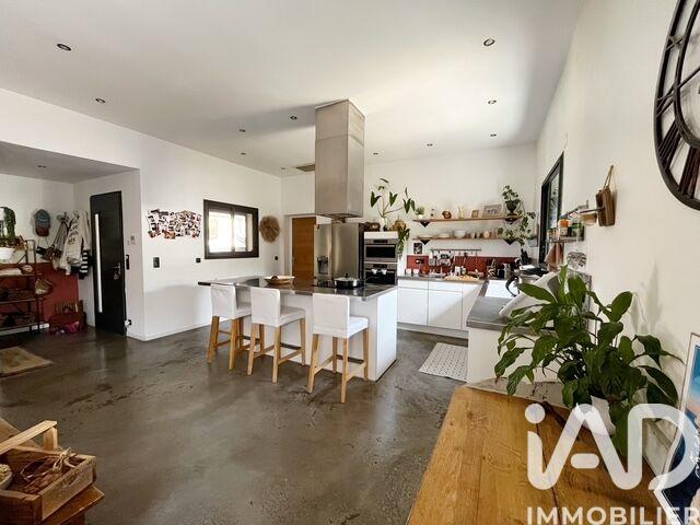 Maison - 157 m² - 6 pièces