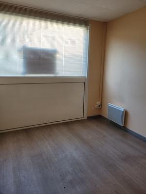 Bureau - 113 m² - 5 pièces