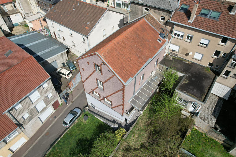 Maison - 280 m² - 4 pièces