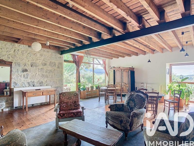 Maison - 550 m² - 15 pièces