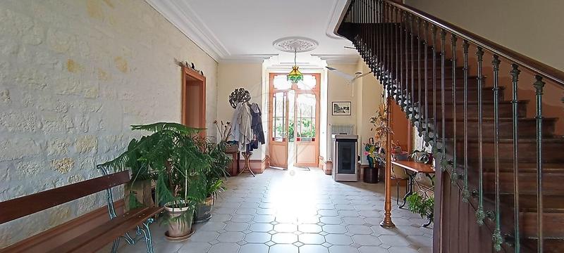Maison de maîtres - 395 m² - 12 pièces