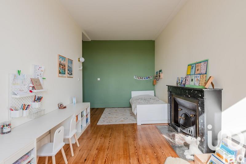 Appartement - 174 m² - 6 pièces