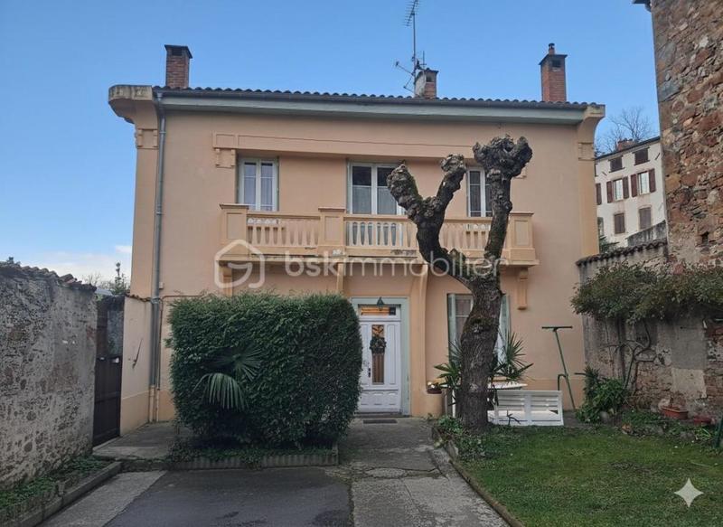 Demeure - 139 m² - 6 pièces