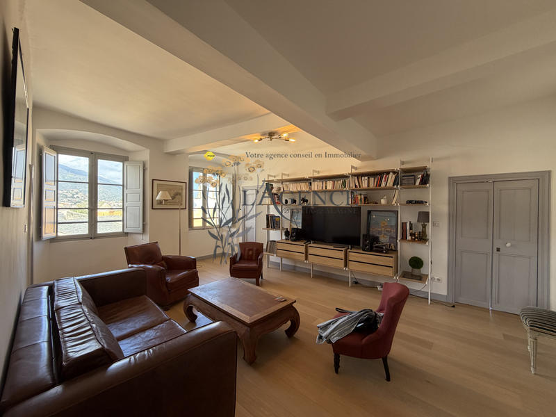 Appartement - 127 m² - 5 pièces