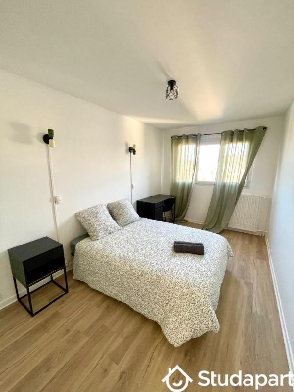 Chambre - 10 m² - 1 pièce