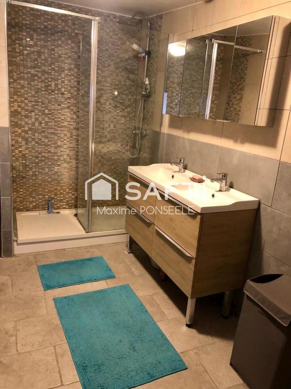 Maison - 202 m² - 5 pièces