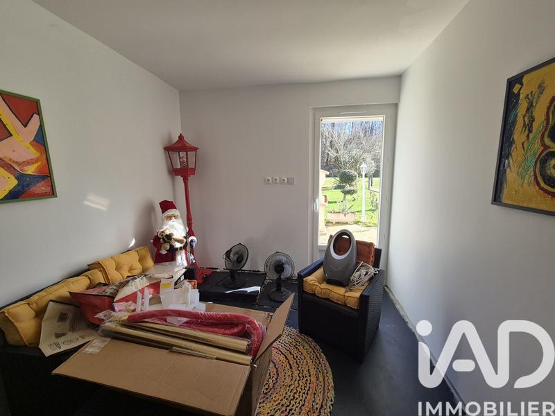 Maison - 180 m² - 5 pièces