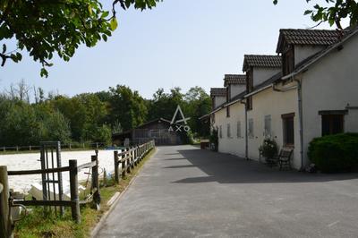 Haras - 280 m² - 7 pièces