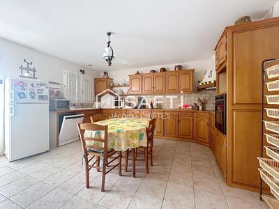 Maison - 146 m² - 5 pièces