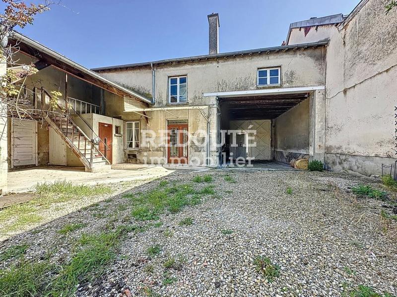 Maison - 450 m² - 10 pièces
