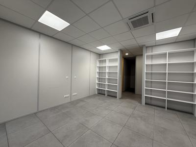 Local commercial - 139 m² - 6 pièces