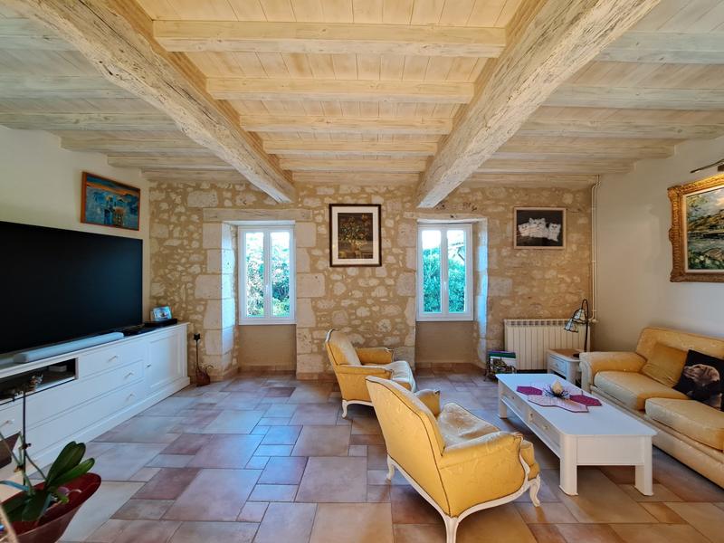 Maison - 295 m² - 7 pièces