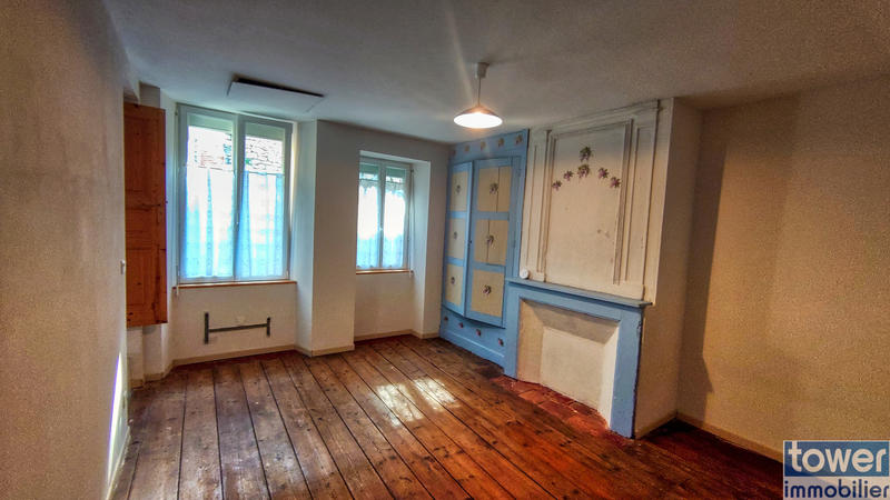 Maison de village - 221 m² - 7 pièces