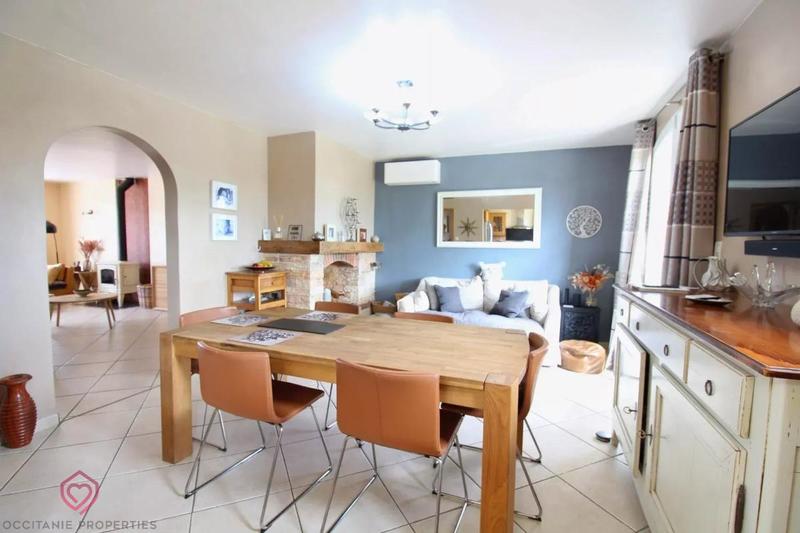 Maison - 229 m² - 9 pièces