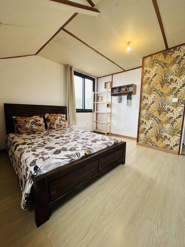 Maison - 170 m² - 8 pièces