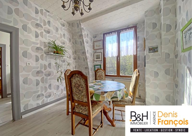 Maison - 380 m² - 18 pièces