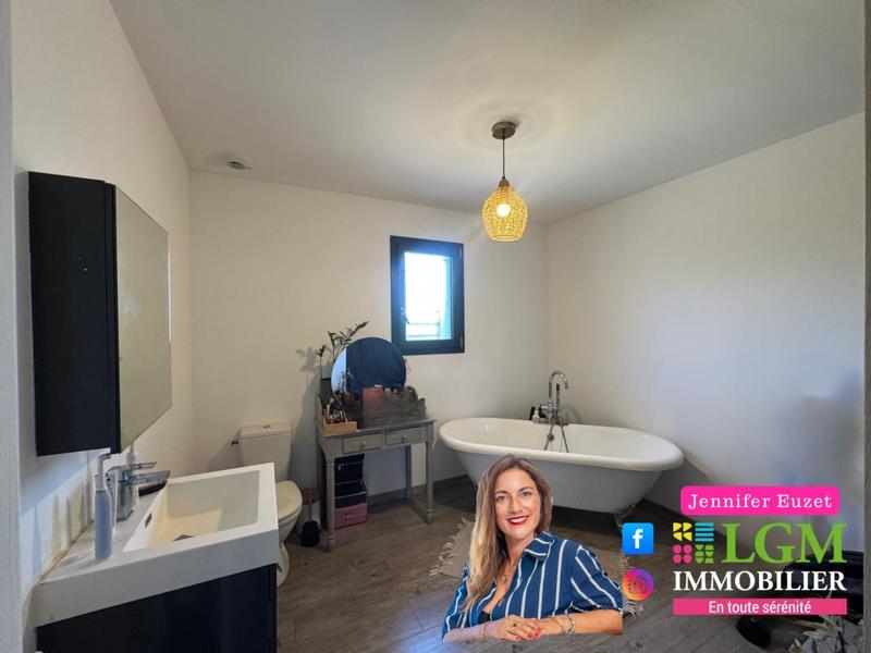 Villa - 90 m² - 4 pièces