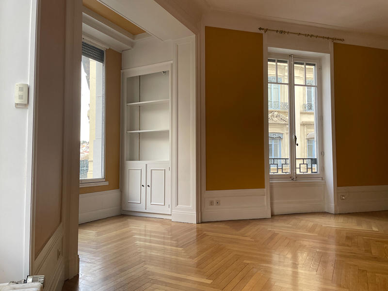 Appartement - 177 m² - 5 pièces