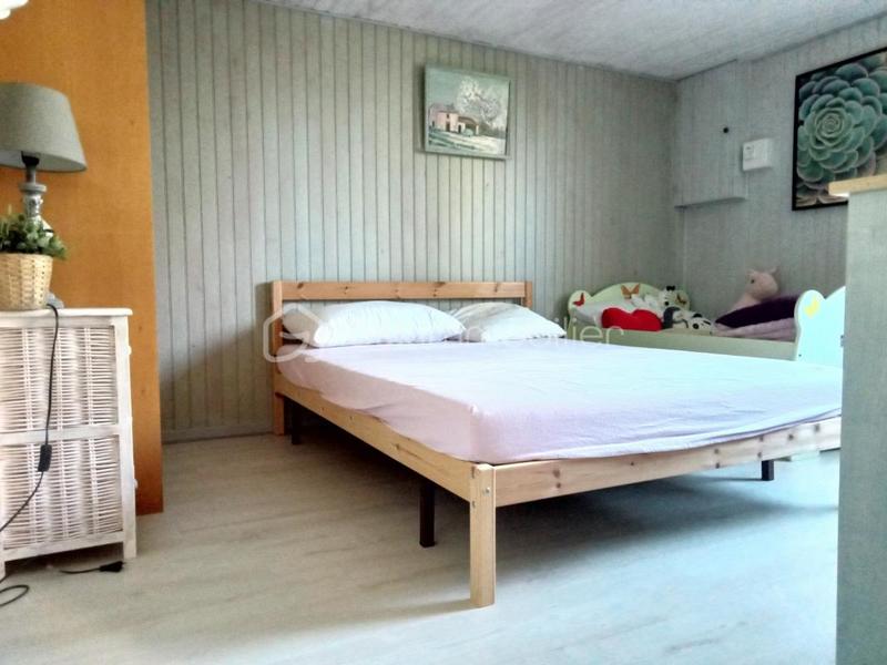 Pavillon - 180 m² - 7 pièces