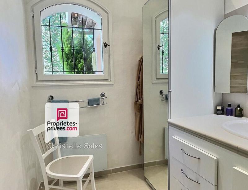 Maison - 190 m² - 8 pièces