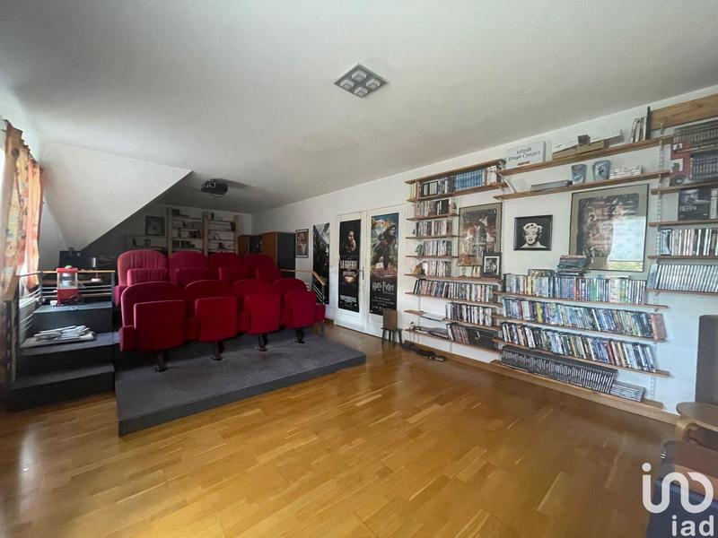 Maison - 238 m² - 5 pièces