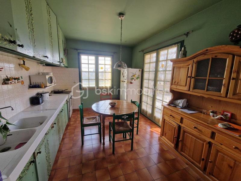 Maison - 336 m² - 15 pièces