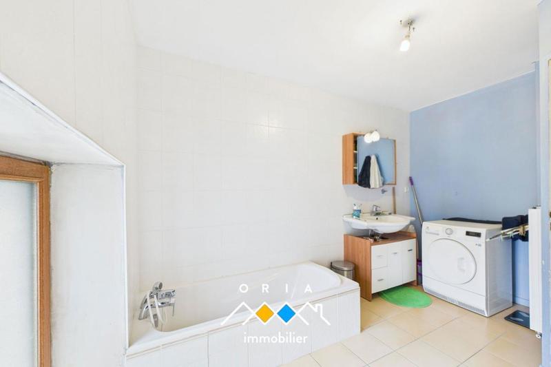 Maison - 174 m² - 7 pièces