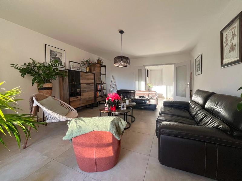 Appartement - 81 m² - 3 pièces