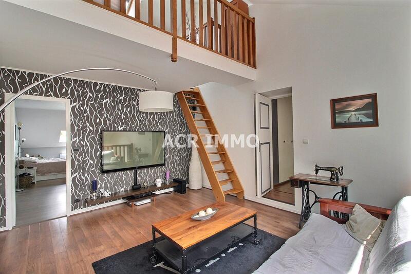 Maison - 250 m² - 8 pièces