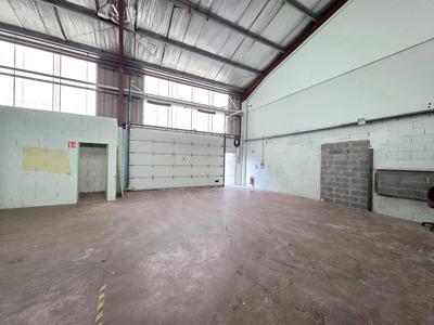 Bureau - 180 m² - 1 pièce