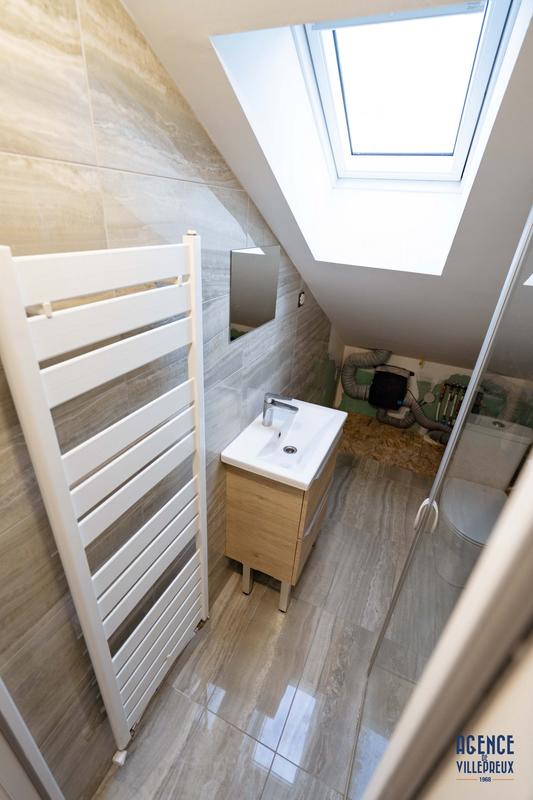 Appartement - 97 m² - 5 pièces