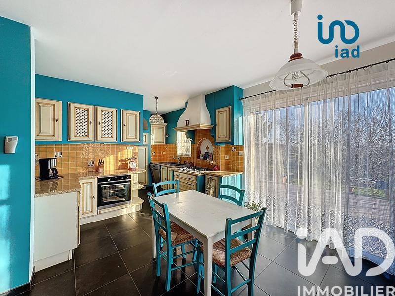 Maison - 200 m² - 10 pièces