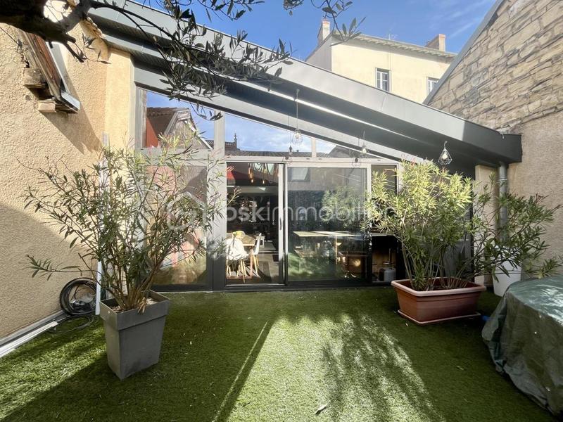 Appartement - 140 m² - 4 pièces