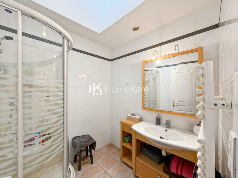 Maison - 165 m² - 6 pièces